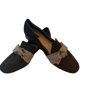 Tahari flats